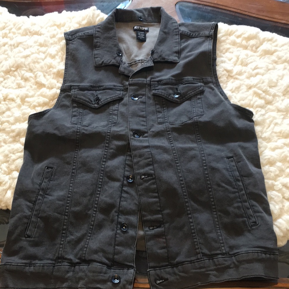 Hot topic men's denim vest